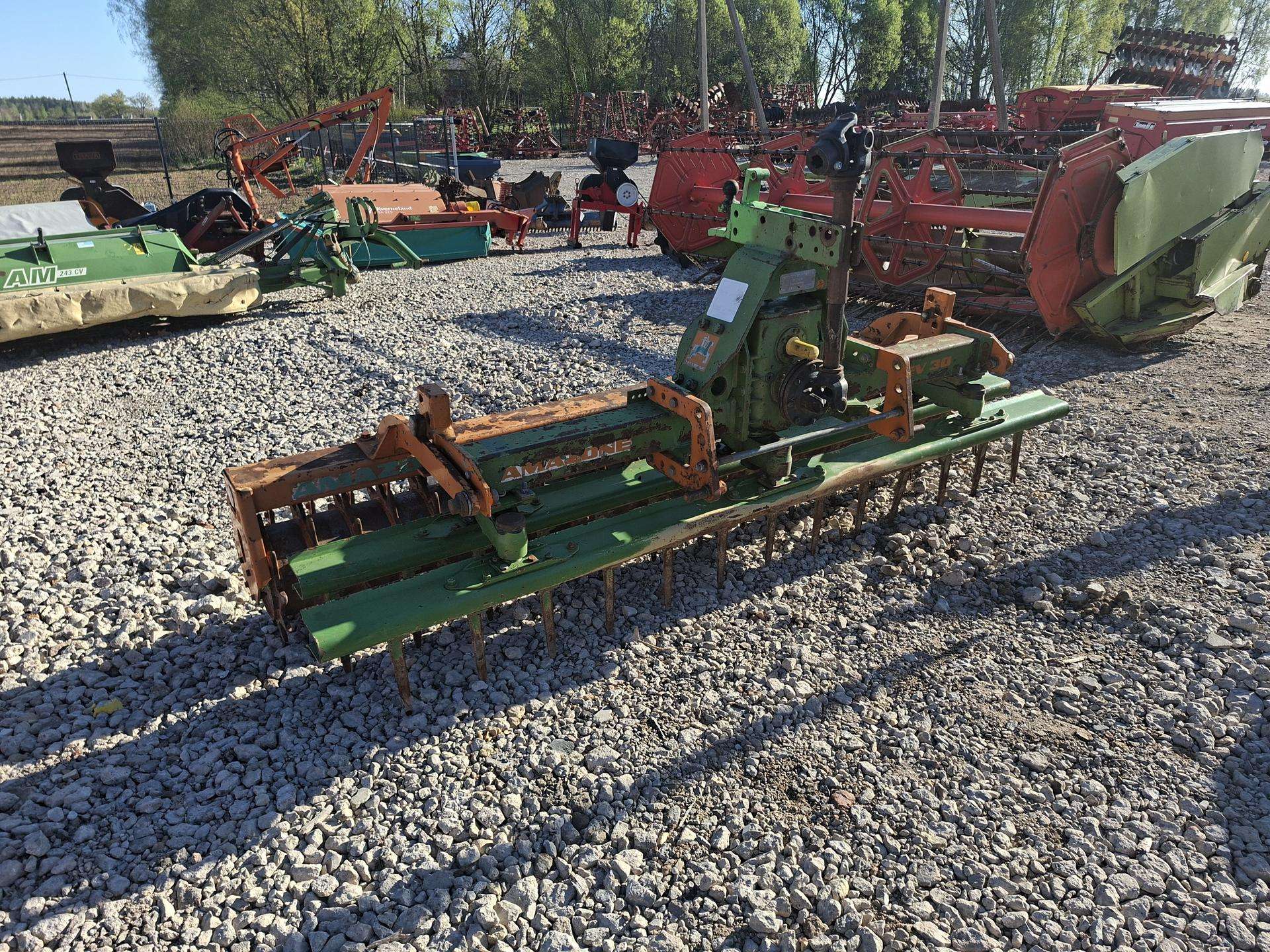 Amazone REV300