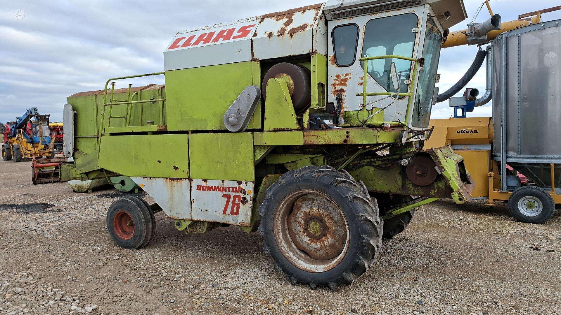 Claas Dominator 76