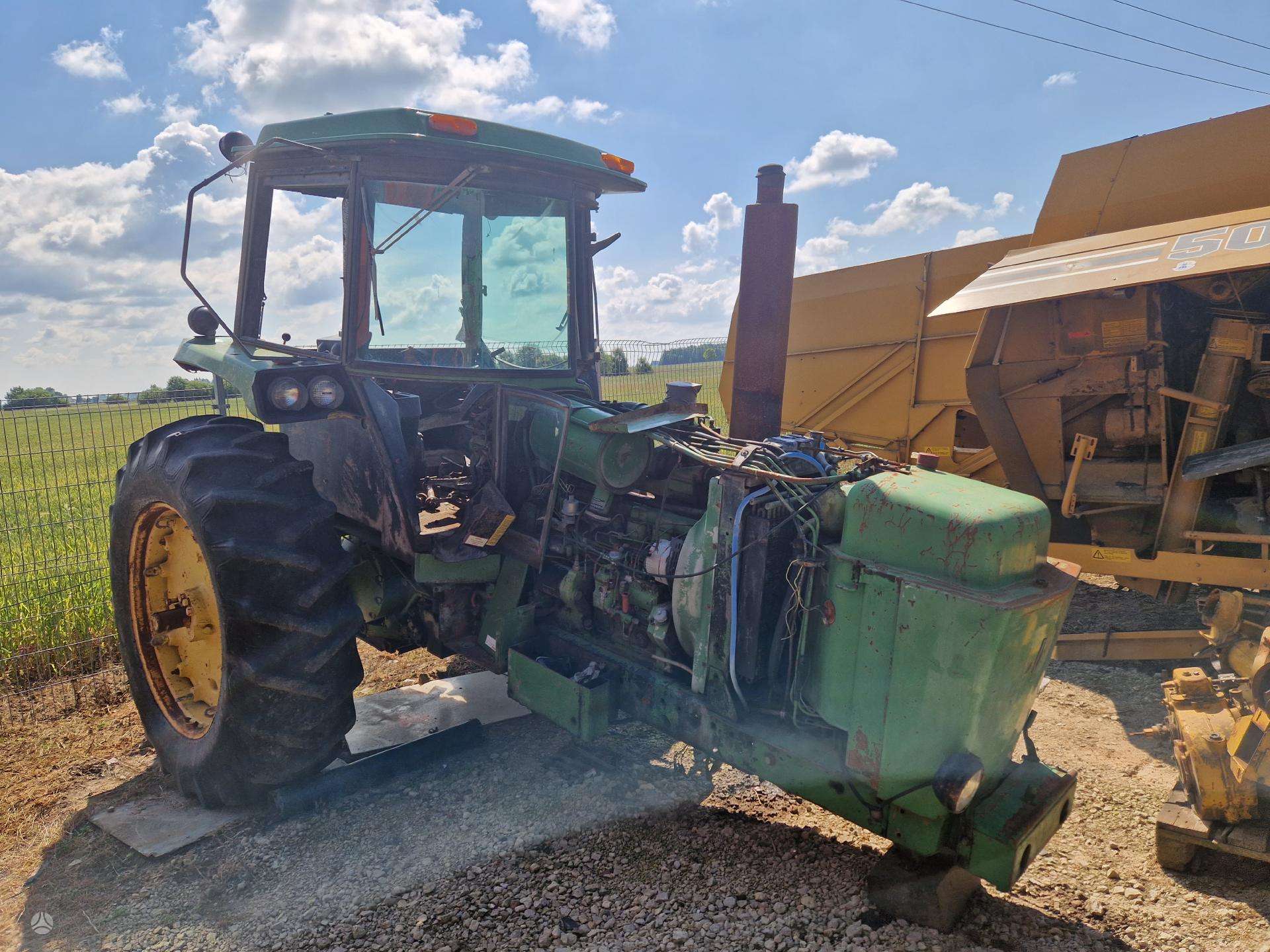 john-deere-4440 John Deere 4440