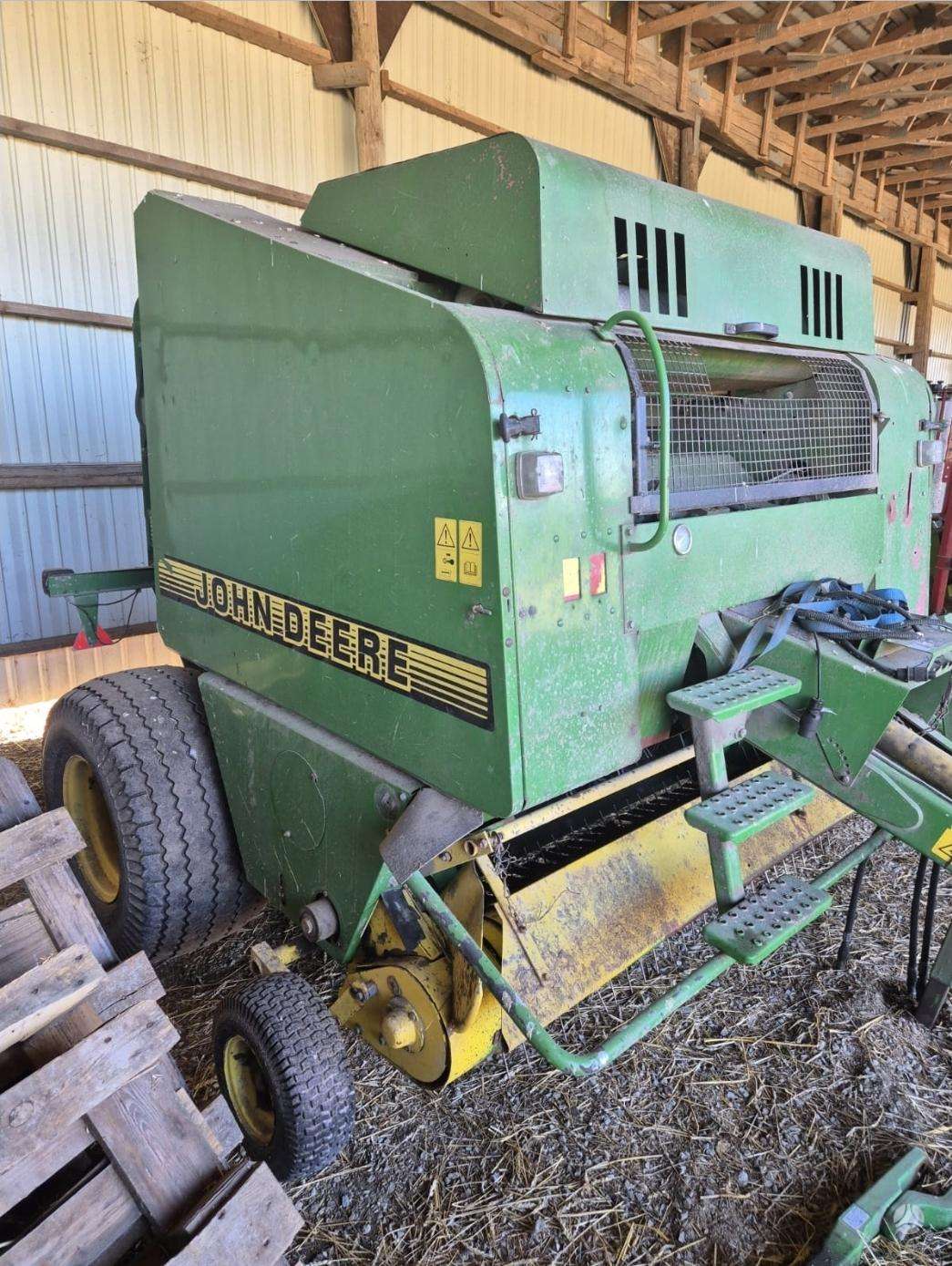 john-deere-575-presai John Deere 575