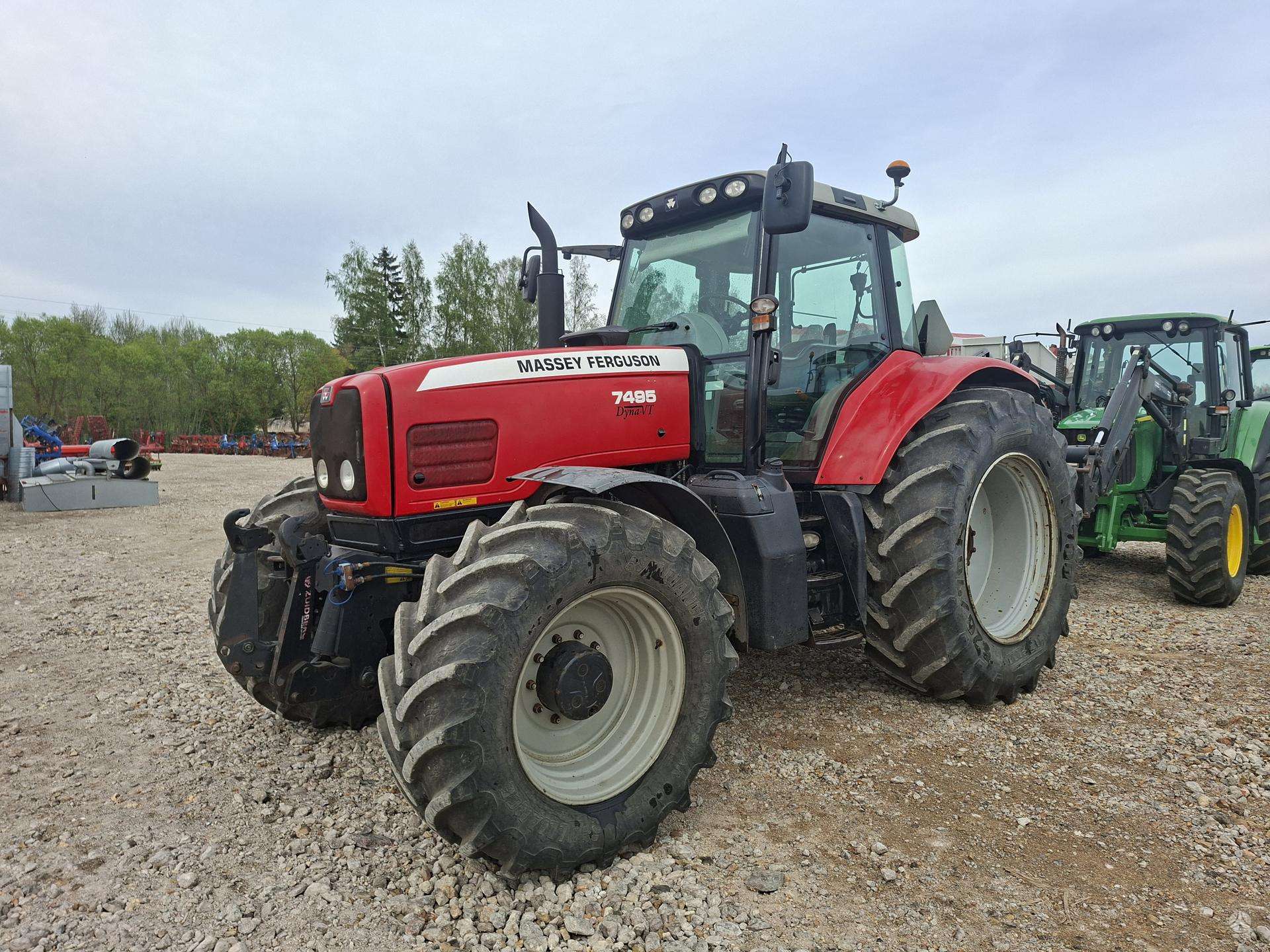 Massey Ferguson 7495