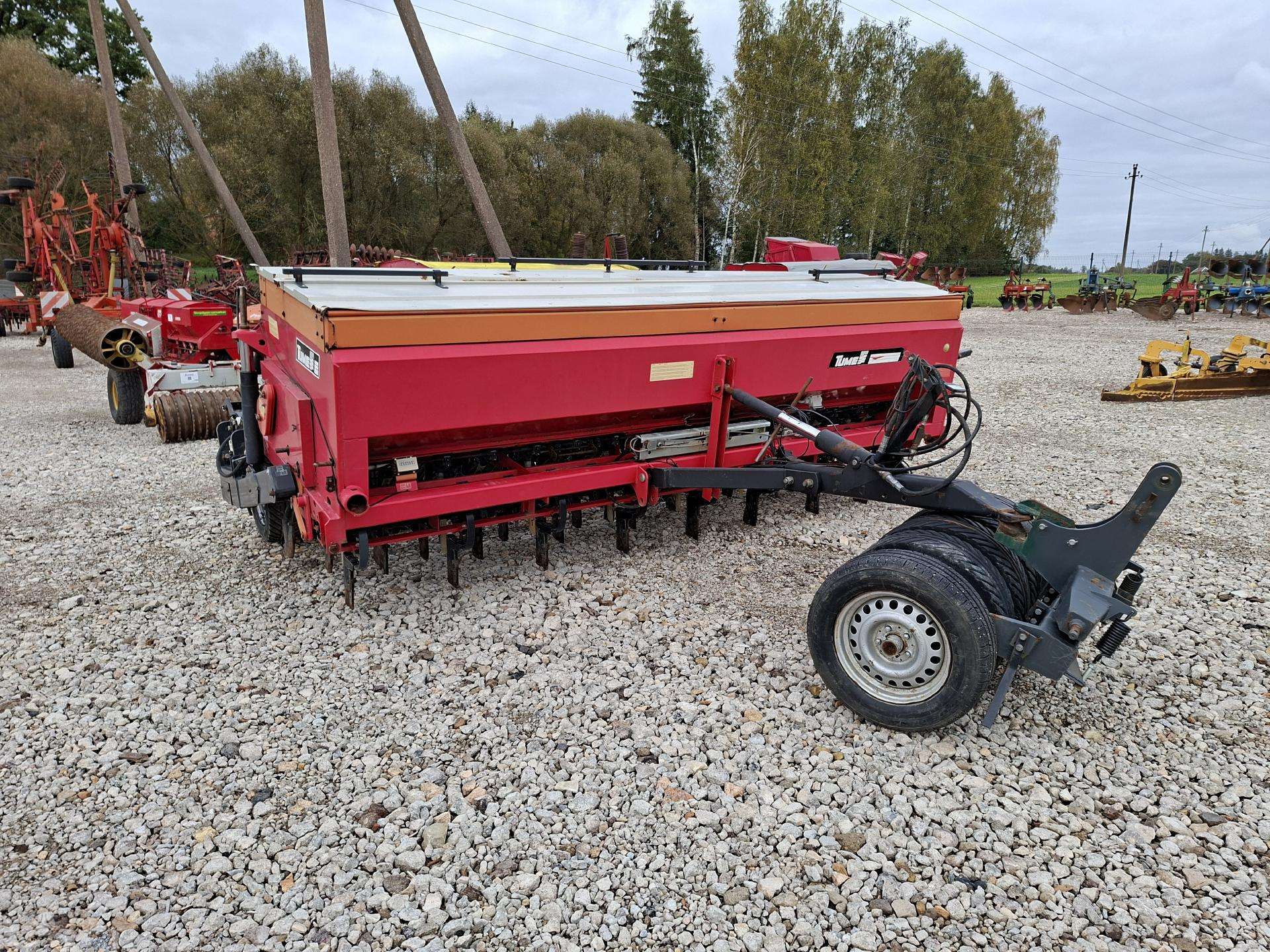 tume-hkl-4000-sejamosios-sodinamosios Tume HKL- 4000