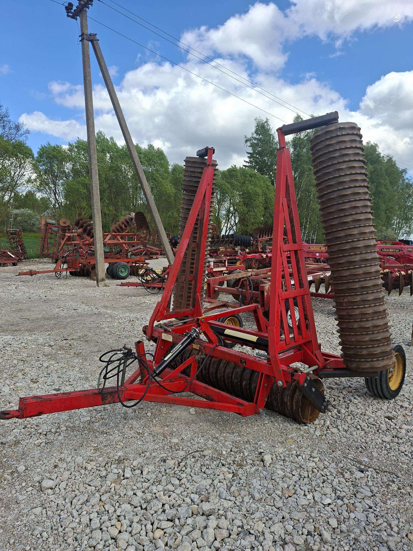 vaderstad-hv-620-dirvos-tankinimo-lyginimo-volai Vaderstad HV-620