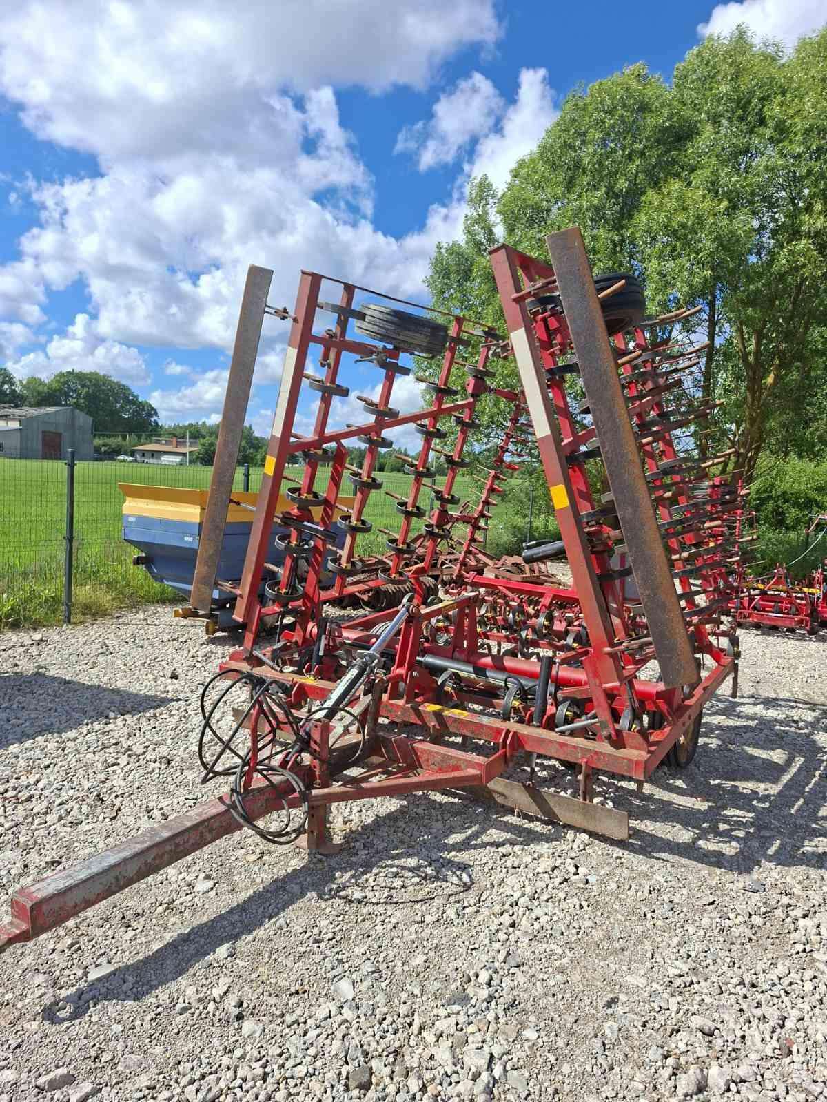 vaderstad-nz-6-6-zemes-dirbimo-ruosimo-technika Vaderstad NZ 6,6