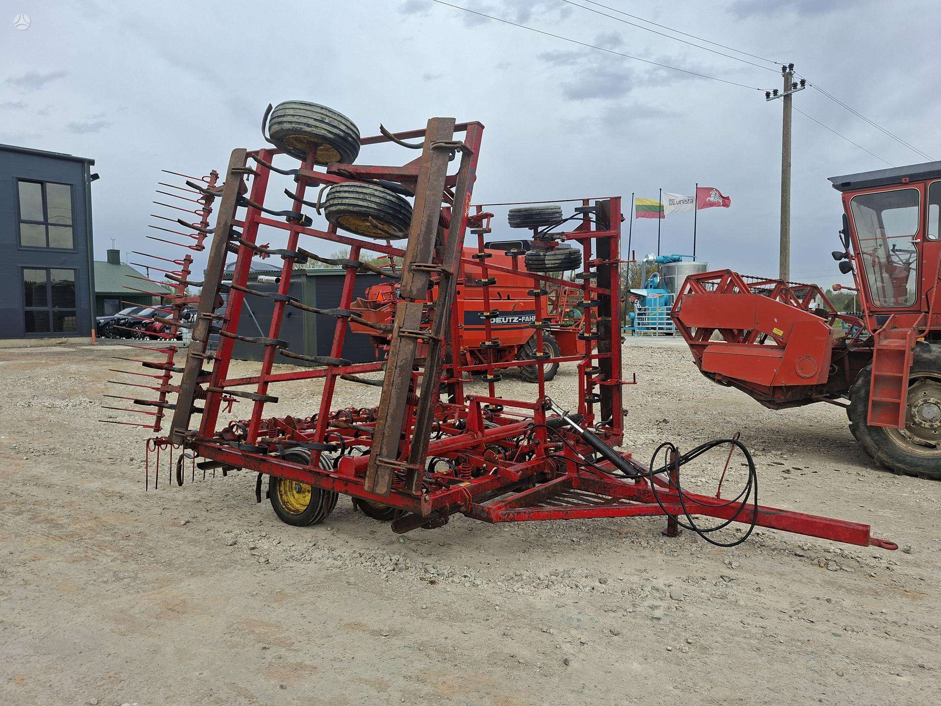 vaderstad-nz810-kultivatoriai-akecios Vaderstad NZ810