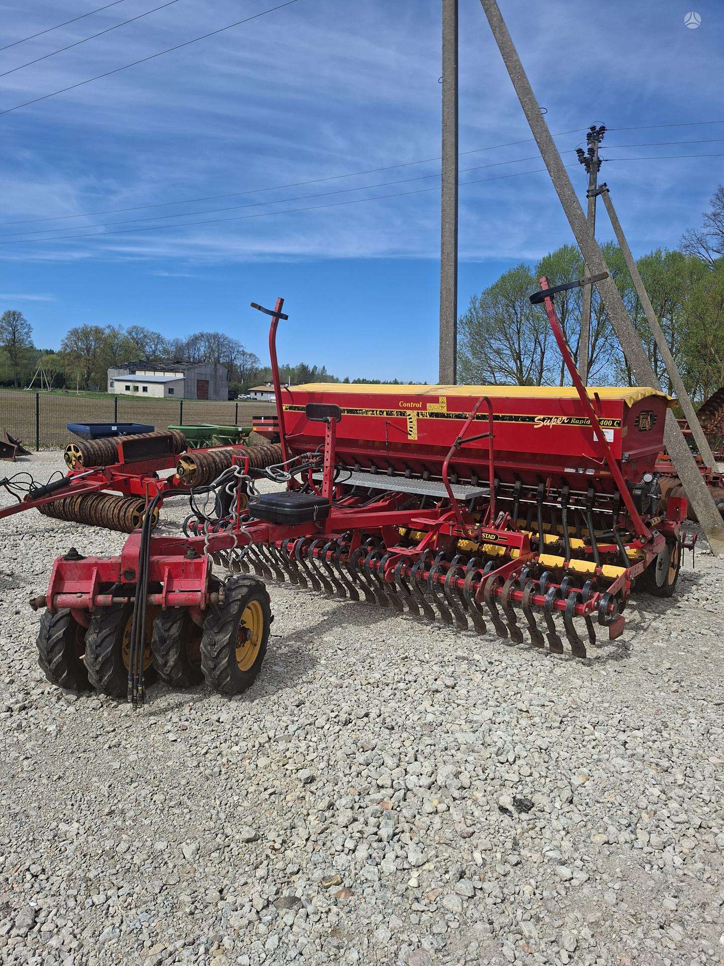 vaderstad-rapid-400c-super-xl-sejamosios-sodinamosios Vaderstad RAPID 400C super xl