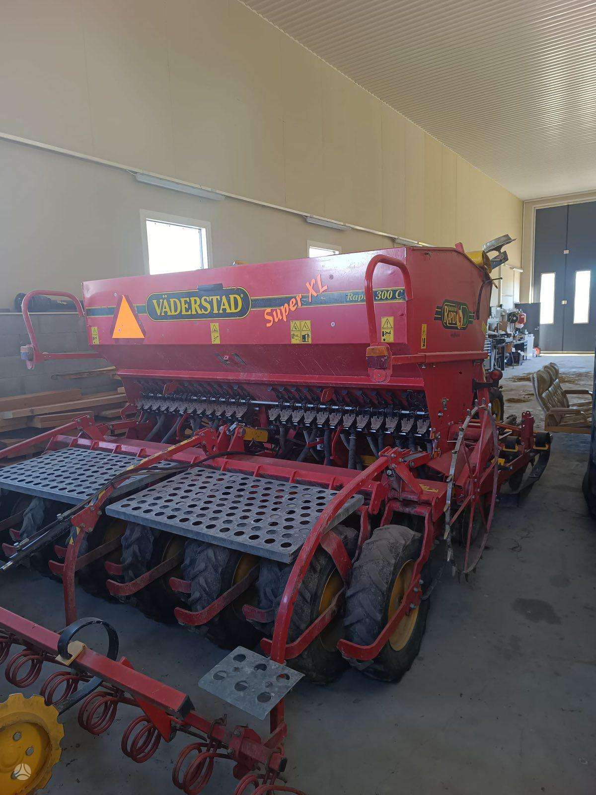vaderstad-rapid300c-super-xl-sejamosios-sodinamosios Vaderstad RAPID300C super xl