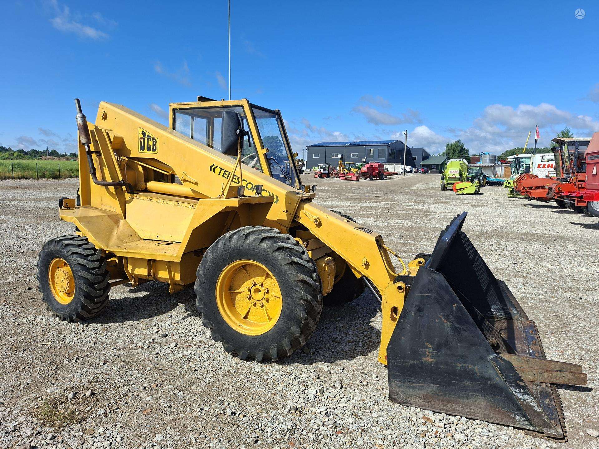 JCB 520-4
