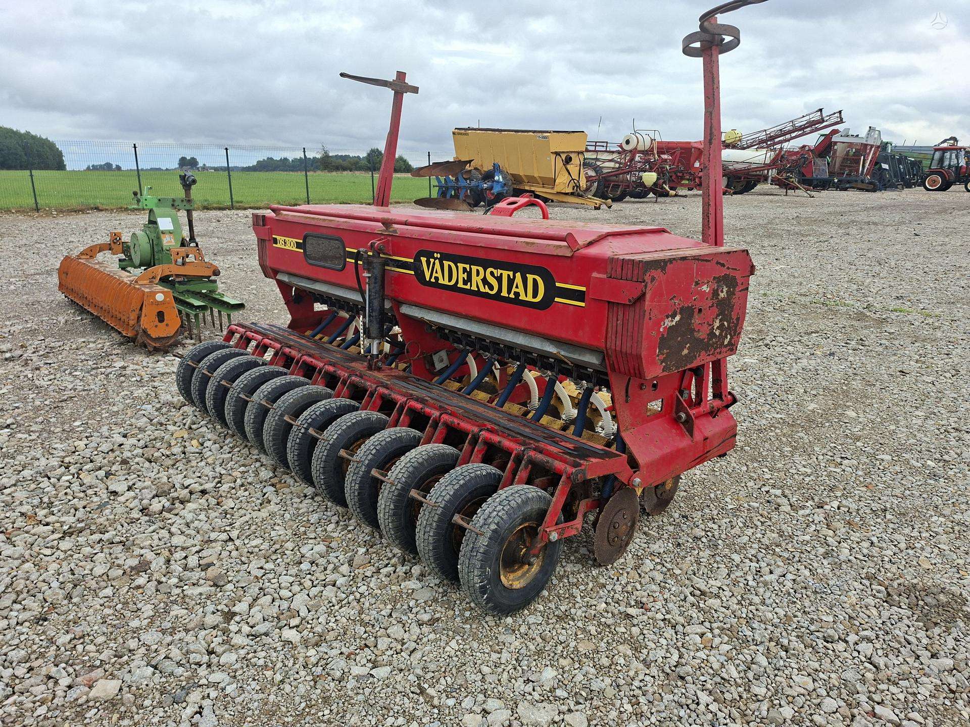 vaderstad-ds300-sejamosios-sodinamosios Vaderstad DS300