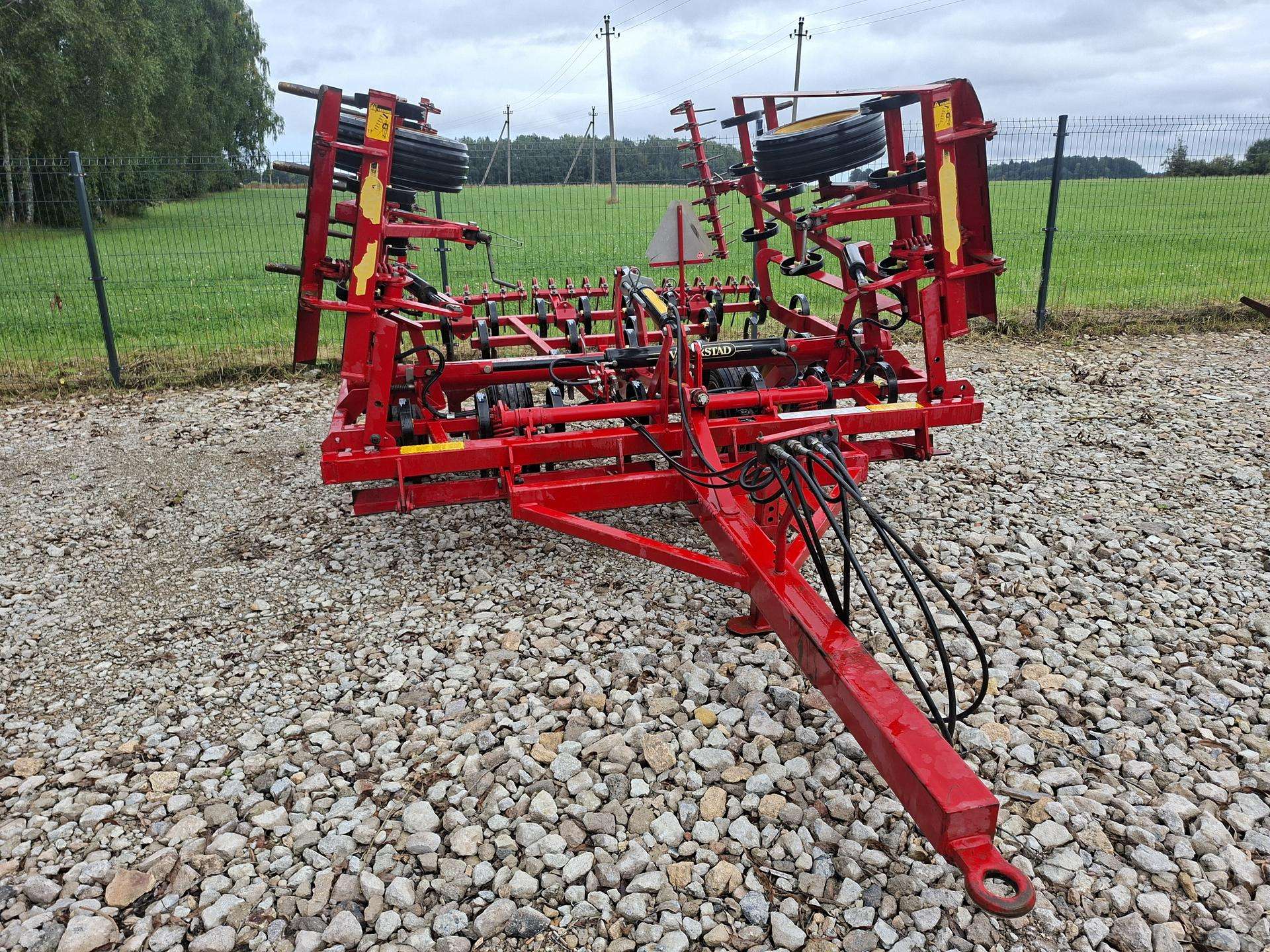 vaderstad-nzf450-kultivatoriai-akecios Vaderstad NZF450